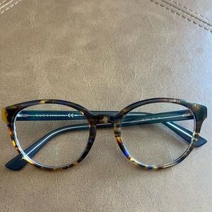 GUCCI GLASSES